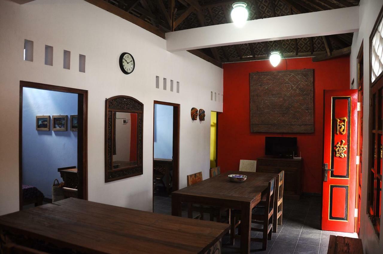 Villa Buddha Malioboro Джокьякарта Экстерьер фото